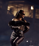 It27s_a__badgalriri_takeover_at_Yankee_Stadium_with__jayz___hair_by_your_truly_using__theybyyus.jpg